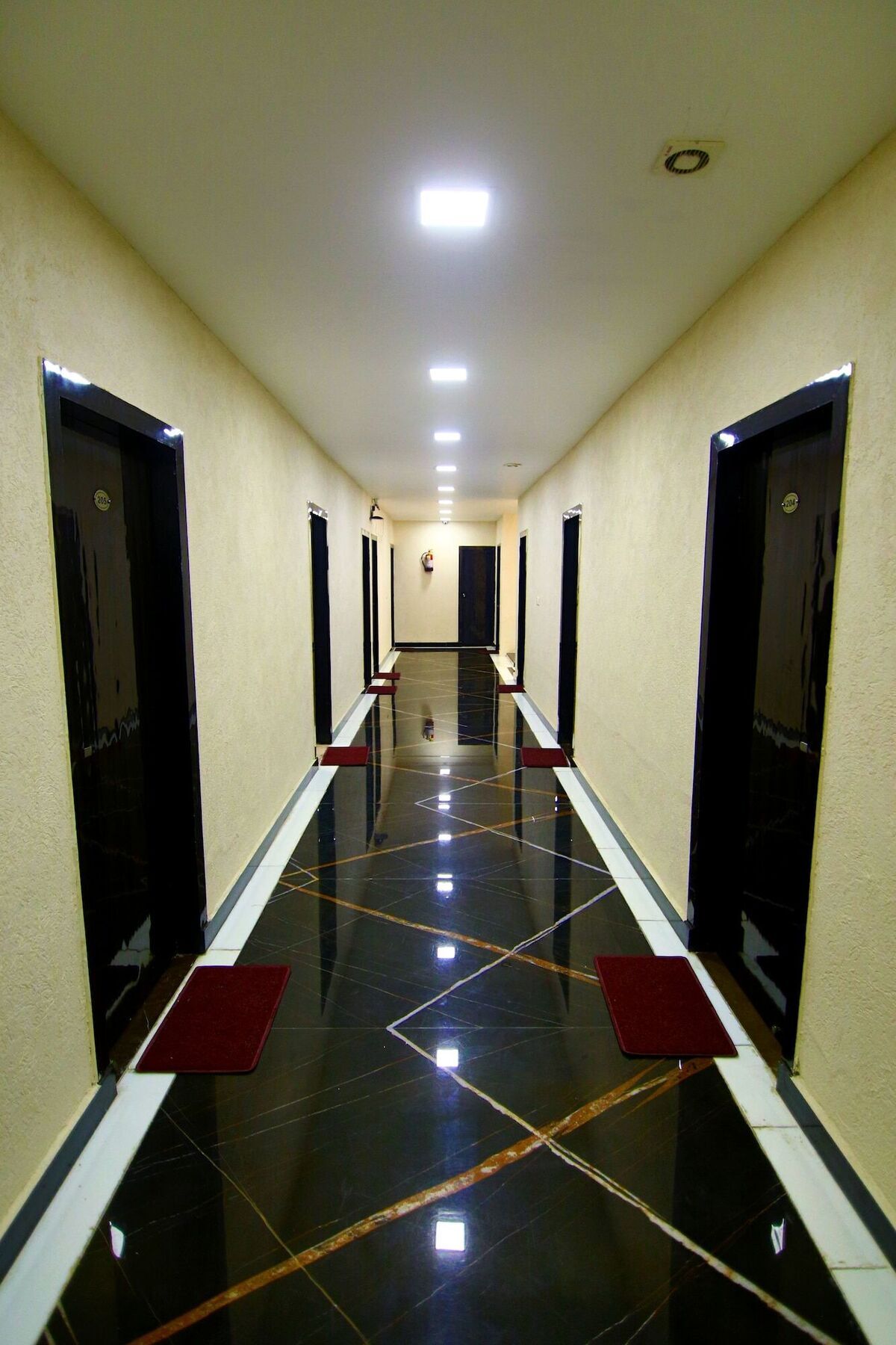 Hotel Gharonda Rishikesh Ngoại thất bức ảnh